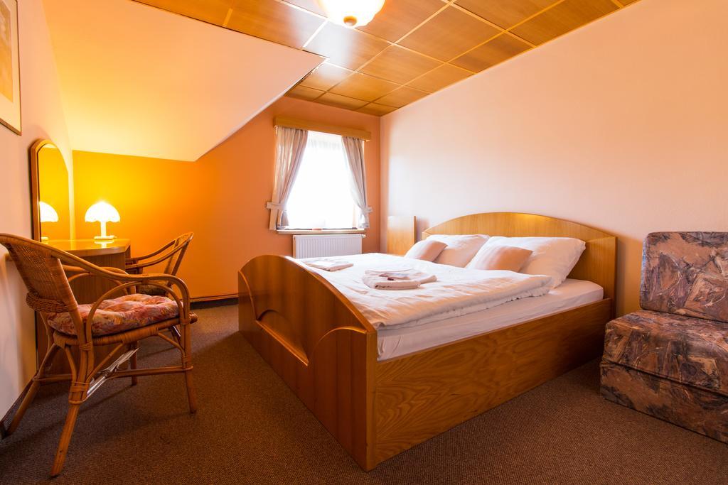 Orlik Rejviz Otel Dış mekan fotoğraf