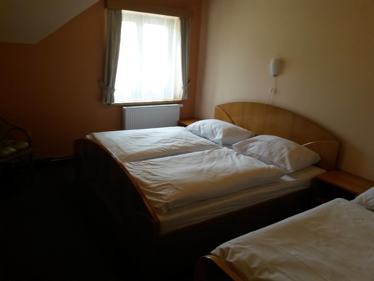 Orlik Rejviz Otel Dış mekan fotoğraf