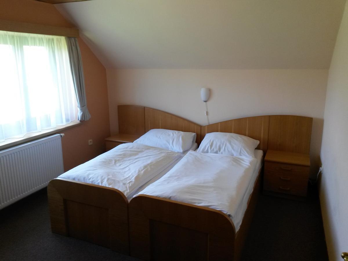 Orlik Rejviz Otel Dış mekan fotoğraf